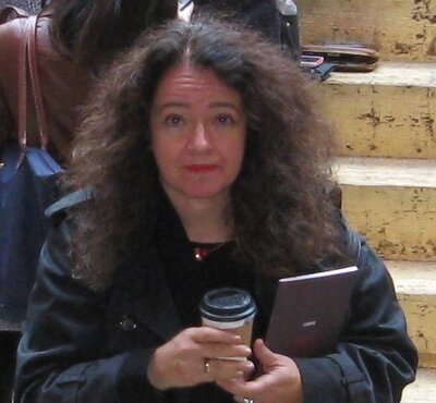 Head and shoulders photograph of Susan de Sola