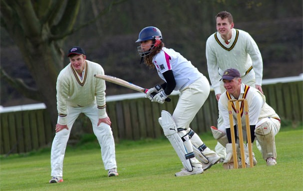Batsman, wicket-keeper, 2 slip fielders